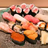 特選にぎり(10貫+巻物)(琴寿し)