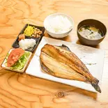 灰燻ほっけ定食（ひもの野郎八重洲店）
