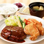 ハンバーグ＆から揚げ定食（おかず多めの贅沢弁当 五反田 ときわ食堂）