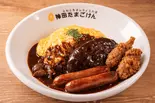 肉盛りオム(ハンバーグ、唐揚げ、ソーセージ)（新宿たまごけん）