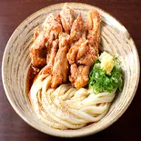 【menu限定】(冷)痺れ旨辛黒酢の山盛りザンギうどん（ザンギとうどんの専門店 一久 狸小路本店）
