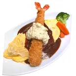 特製チキンオムライス(デミソース)特大エビフライのせ（【menu限定価格商品あり】カリーWEST百名店2020 いずみバーグ 御幣島店）
