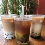タピオカ・ミルクティー(HOT or ICE) Milk Tea (Hot or Iced)（エスニック専門店 Asian Cafe ＆ Diner Vivid Ajia）
