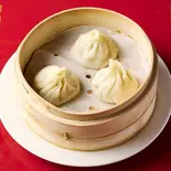 肉汁溢れる小籠包(3個)（China Dining あRaま 神楽坂）