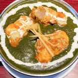 ほうれん草ポークカレー/Sag Pork Curry（タージマハル一橋学園店）