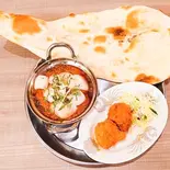 チキンティカ2個1カレーライスorナンセットCHICKENTIKKA 2p 1CURRY、Nan or Rice（本格カレースターケバブ ビリヤニ ハラル専門店）