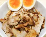 味玉豚丼（つけ麺大戦争 弘明寺店）