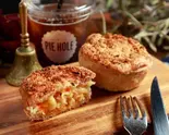 マック&チーズMac & cheese アメリカ伝統パイ「マッケンチーズ(Mac'n Cheese)」(ザパイホールロサンゼルス西麻布)