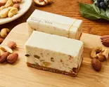 はちみつナッツレアチーズケーキ Honey Nut No-Bake Cheesecake（コガネイチーズケーキ）