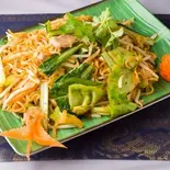 チャウミン Chaumin(タイ・インド料理のお店 ALMOND TREE)