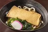 (温)きつねうどん(酒菜屋てんまい)