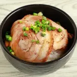 チャーシューご飯（油そば雷神 浅草店）