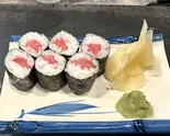 鉄火巻き Tuna sushi roll（大衆海鮮 団）