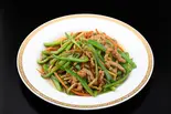 青椒肉絲(チンジャオロース)(麗麗本格中華料理)