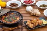 名物四川麻婆豆腐(単品)＆鶏の唐揚げ3個 Sichuan Mapo Rice Bowl ＆ Fried Chicken (3)（究極の麻婆豆腐専門店 南京町 花梨麻婆飯店）