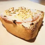 ハムとチーズのクロックムッシュ（パンとシフォンケーキのカフェ パニー）