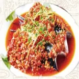 唐辛子の魚頭蒸し 剁椒魚頭（台湾料理 金彩）