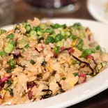 柴漬けと塩昆布と大葉のさっぱり炒飯（ロマンレコーズカフェ）