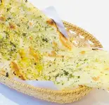 ガーリックナン/Garlic Naan（GORKHA DINING）