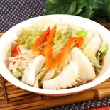 茹でイカのネギソースかけ(白灼鱿鱼)（祥和食府）