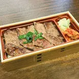 希少部位和牛三角焼肉重(韓国料理 正乃屋)