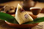 自家製(香菇肉粽1個)（楊銘宇 黄燜鶏米飯 高田馬場店）