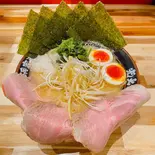 光大家スペシャル(醤油、塩、辛辛から選択)（横浜家系ラーメン光大家 三宮店）