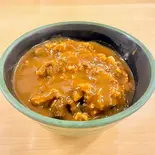 うどん屋さんの和風カレー丼（【濃厚鰹ダシ】天八うどん どんでん）