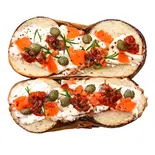 L.O.X dx tomato(【自家製ベーグル】BEST BAGEL池尻大橋店)