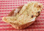 ガーリックナン(Garlic Nan)（インド・ネパール料理 シダラタ西本町店）