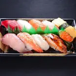 にぎり盛合せ 1人前 10貫 (Assorted Nigiri Sushi Set <10Pieces>)（天下の台所 大起水産 八軒家浜 まぐろスタジアム）
