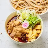 辛肉汁うどん（【武蔵野うどん専門店】東京KINGうどん 西荻窪）