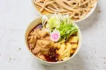 辛肉汁うどん（【武蔵野うどん専門店】東京KINGうどん 駒込）