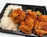 スパイシーチキン弁当 Spicy chicken Bento Box（大分からあげわん内本町店）