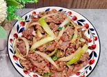 牛肉のクミン炒め/孜然牛肉（延边烧烤 麻辣湯）