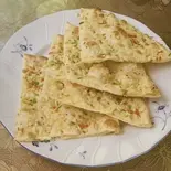 ガーリックナン Garlic naan(インドカレー&ネパール料理Newa)