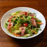 生ハムサラダ(笑い蔵 新宿東口店)