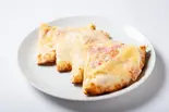 ベーコンチーズナン Becon Cheese Naan（タラキッチン 東中野店）