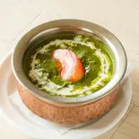 サグチキンカレー/Sag Chicken Curry(本格インド料理マサラ舟入店)