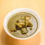 サグチキンカレー（インディアンレストラン ハラルカーナカバブ）