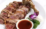 豚すね肉の特製醤油煮込み（大東北）