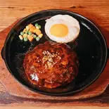 40年の伝統！家庭の味のハンバーグ（HEE-HAW）
