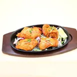 チキンティッカ Chicken Tikka(2p).(ヒマンス HIMANSU Indian Restaurant and Bar)