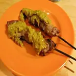 鶏もものサテー2本入＆自家製煮たまご(マレーシア焼鳥)Satay with handmade boiled egg（マレーシア屋台料理 ちりばり 五反田本店）