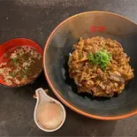 和牛丼+和牛スープ+温たま（黒毛和牛丼ぶり専門店 和牛丼 弥勒みろく）