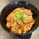 ホルモンうどん(MOW)