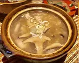 クレイポットチキンスープ(土鍋作りチキンスープ)claypot chicken soup（マレーシア屋台料理 ちりばり 五反田本店）