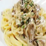 きのこクリームパスタトリュフ風味（DiningBar ミラコロ）