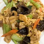 豚肉とキクラゲと玉子炒め（鑫盛宴）
