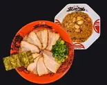 チャーシューめん＆にんにくチャーハンセット Cha-shu Ramen ＆ Garlic Fried Rice Set（ラー麺ずんどう屋 尼崎店）